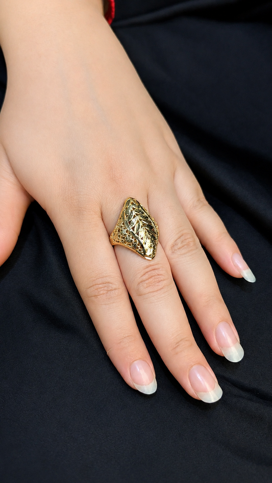 Golden Royal Leaf Ring